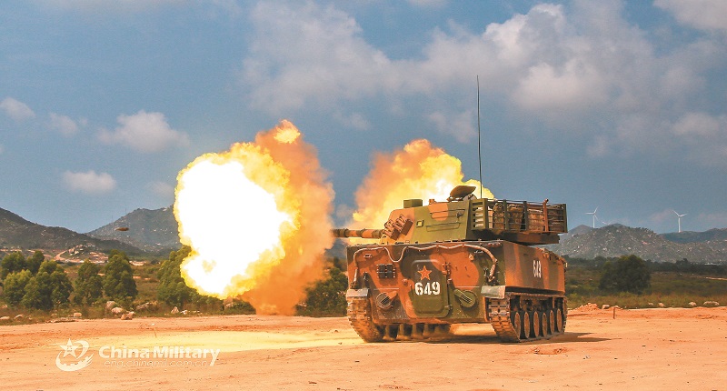 6月29日,解放军陆军第74集团军某旅在粤东某地组织plz-07b两栖火炮