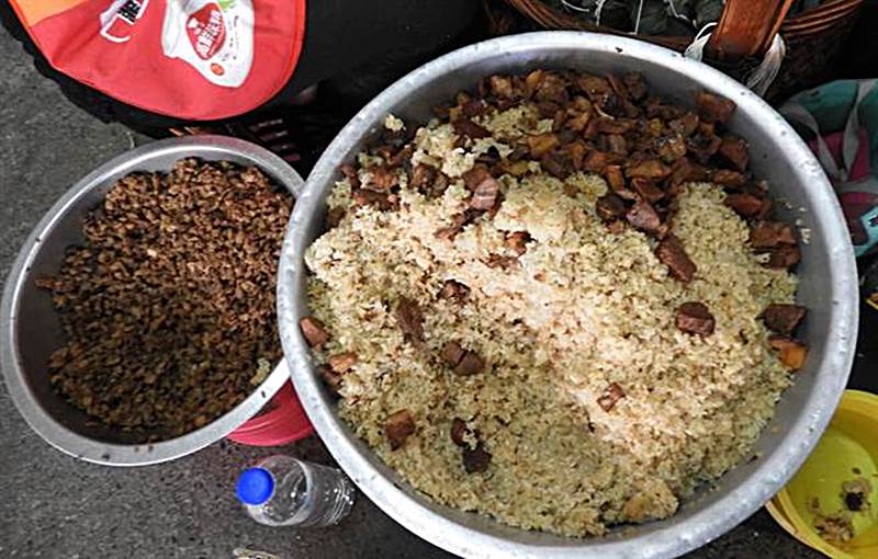 田媽媽外埔肉粽爆香的蔥頭蝦米、菜脯、香菇、三層肉,糯米與配料比例恰到好處。(陳世宗攝)