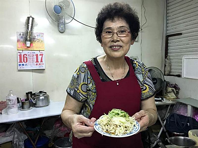 陳美杏在東市場賣的涼麵,老少咸宜。(廖素慧攝)