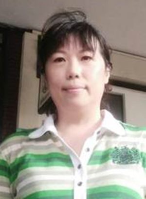 游韻新(50歲,房仲公司經理)