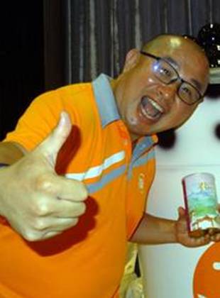 楊國珍(51歲,TEA-TOP台灣第一味執行長)