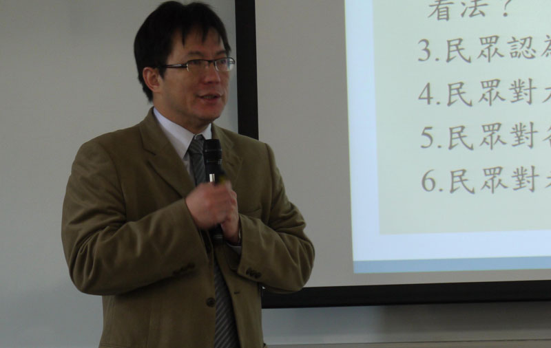 中華民意研究協會秘書長、世新行管系系主任莊文忠。(記者潘維庭攝)
